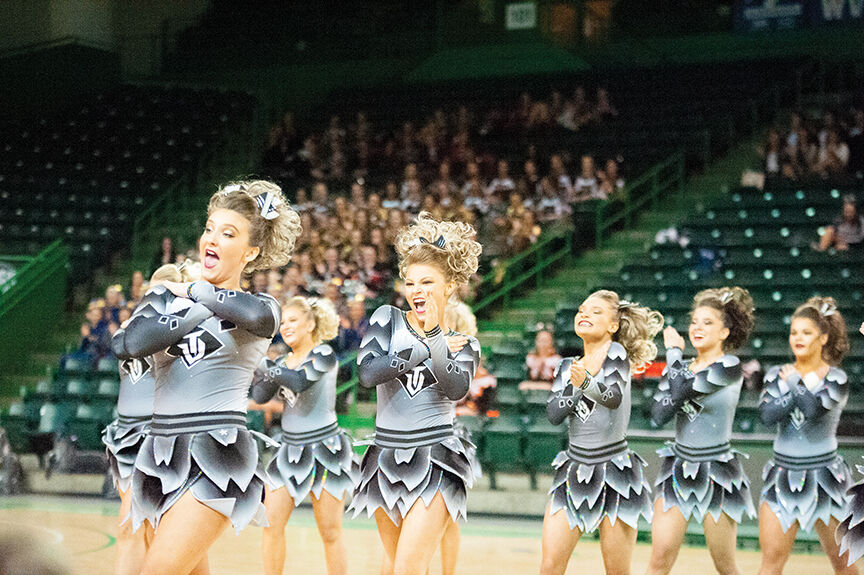 tug cheer.jpg